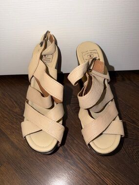NEW Lucky Brand Neutral Tan Crisscross Wedge Sandals